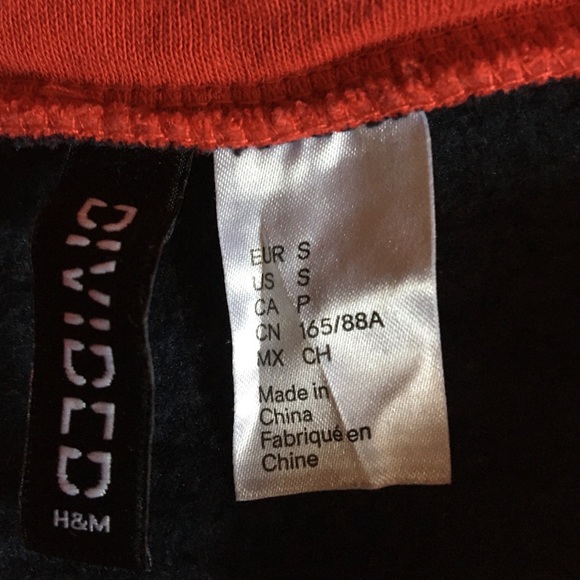H&M "CALIFORNIA" Colourblock Quarter Zip - Picture 2 of 2